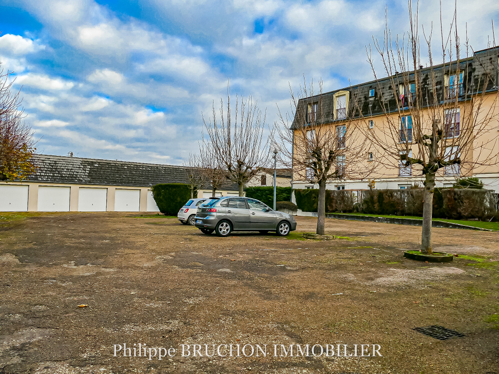 studio-a-vendre-auxerre-22-m2-place-de-parking